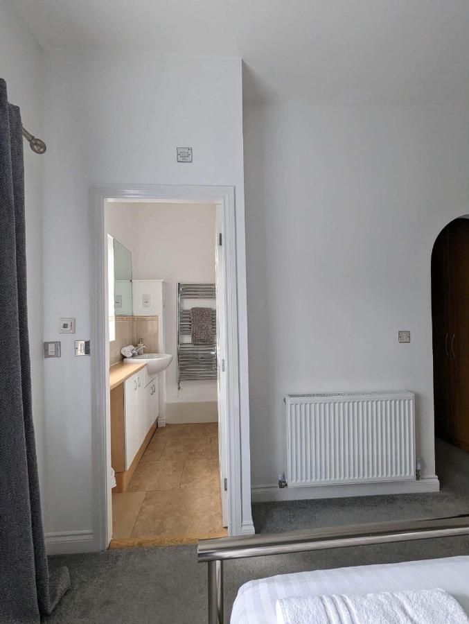 Kirkwood Drive Villa Durham Eksteriør bilde